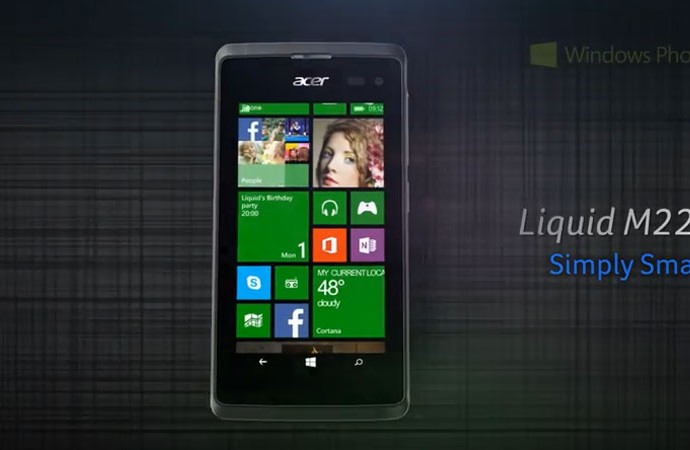 Acer Liquid M220, smartphone Windows Acer pertama