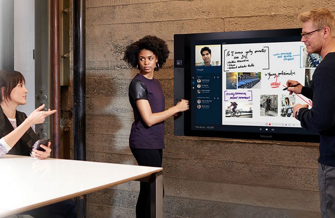 Surface Hub sudah bisa dipesan mulai 1 Juli