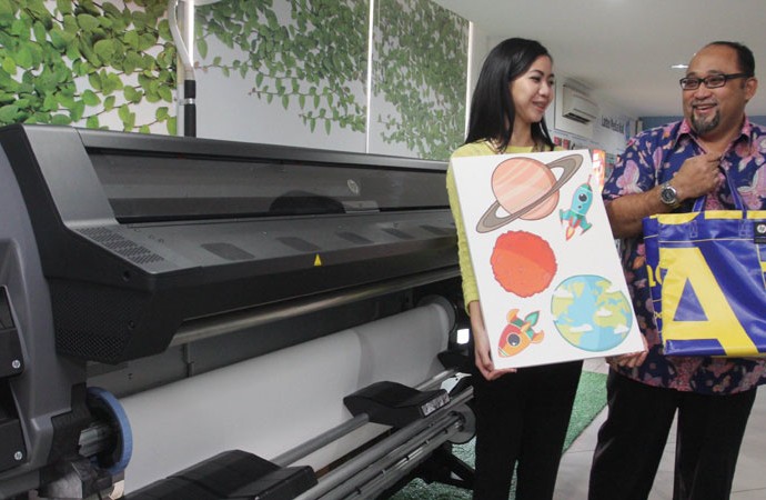 HP hadirkan Printer Latex seri 300 untuk pebisnis