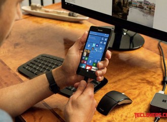 Lumia 950 dijual Rp8,9 juta, order sekarang dapat display dock